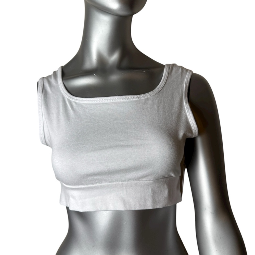 Elegant White Sleeveless Crop Top